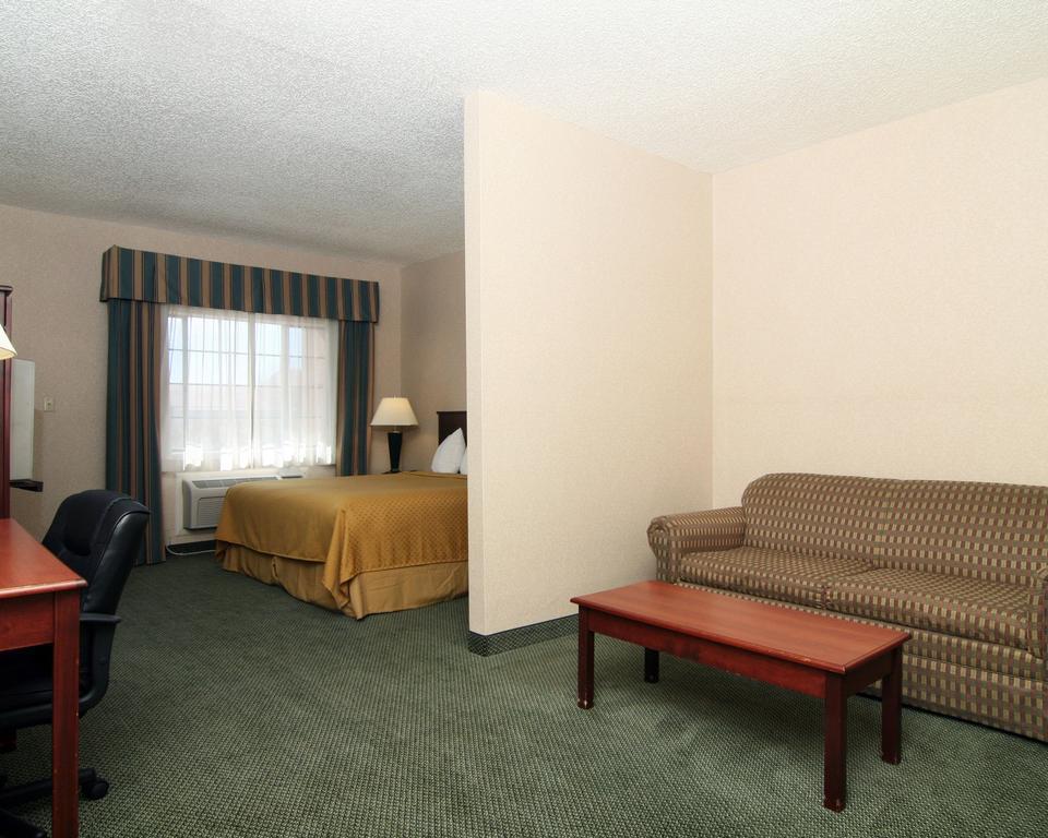 Quality Inn & Suites Grants - I-40 Εξωτερικό φωτογραφία
