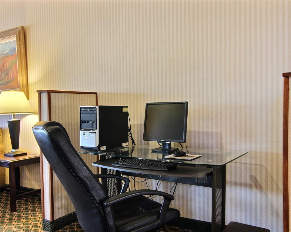 Quality Inn & Suites Grants - I-40 Εξωτερικό φωτογραφία