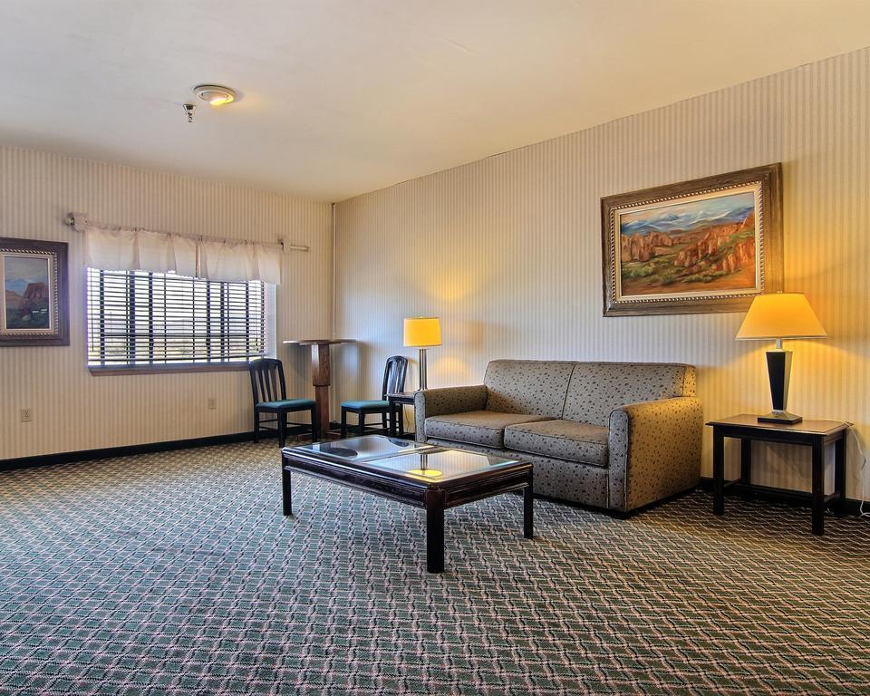Quality Inn & Suites Grants - I-40 Εξωτερικό φωτογραφία