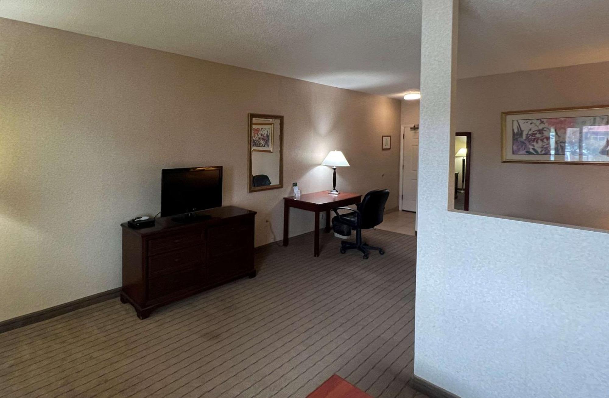 Quality Inn & Suites Grants - I-40 Εξωτερικό φωτογραφία